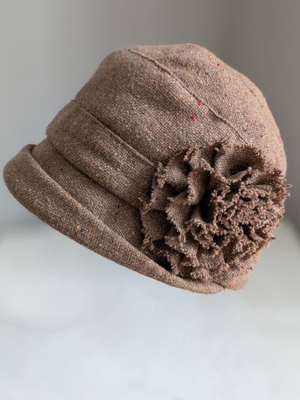 Black Rivet Brown Tweed Cloche Hat with Rosette